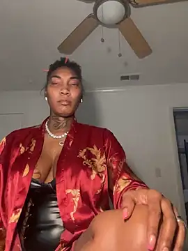 Snapshot of CUMQUEEN-XXX69 chatting on 03/04/26, 02:08 CUMQUEEN-XXX69 online show from 03/04/26, 02:08