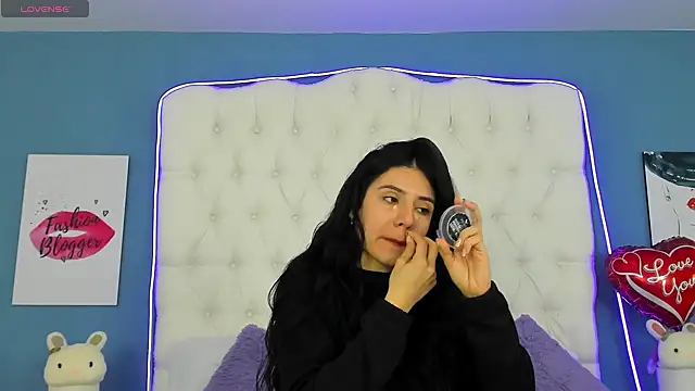 Snapshot of KyleRosee chatting on 03/19/25, 12:23 KyleRosee online show from 03/19/25, 12:23