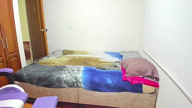 chanel hot 001 online show from 12/20/25, 01:52