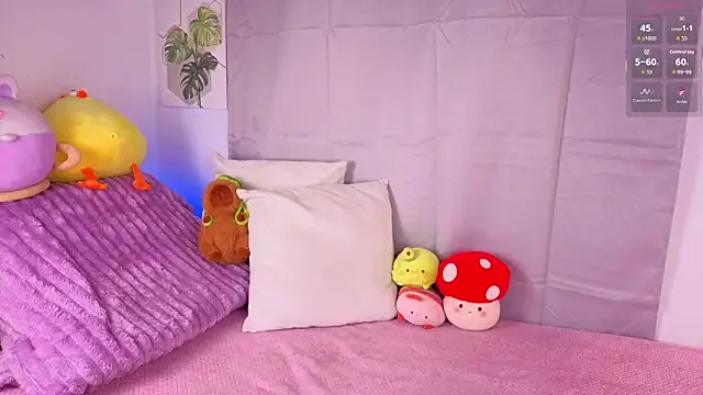 Snapshot of Heily_Fox chatting on 11/12/25, 06:39 Heily Fox online show from 11/12/25, 06:39