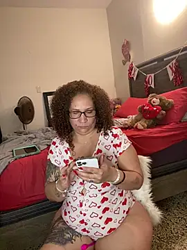 Snapshot of ladycreamypr2 chatting on 03/01/26, 11:27 ladycreamypr2 online show from 03/01/26, 11:27