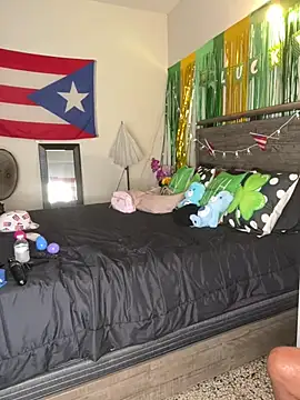 ladycreamypr2 online show from 03/19/26, 11:05