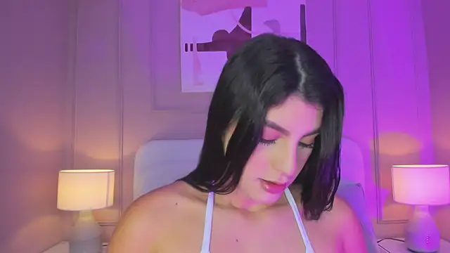 Snapshot of aria_greco chatting on 09/20/25, 03:22 aria greco online show from 09/20/25, 03:22