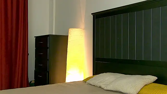 Snapshot of Yanira_Muslim chatting on 02/09/26, 05:05 Yanira Muslim online show from 02/09/26, 05:05