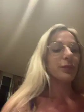 Liana Lou online show from 03/23/26, 03:23