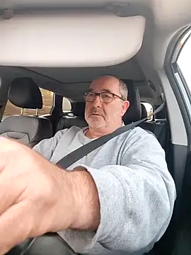 gillou1234 online show from 11/10/25, 07:35