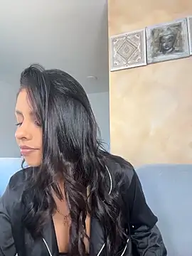 mariana lopez1 online show from 12/17/25, 08:58