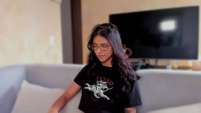 mariana lopez1 online show from 09/18/25, 08:34