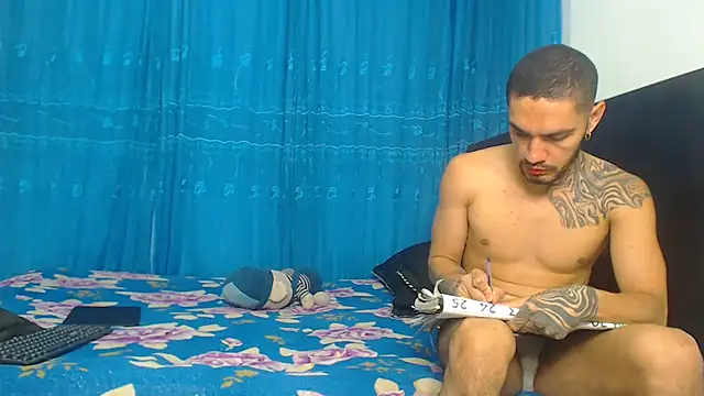 Hot Sharks  online show from 10/30/25, 09:07