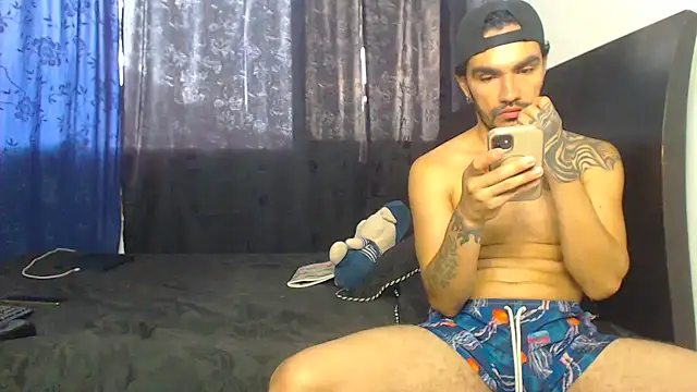 Hot Sharks  online show from 04/05/26, 09:54