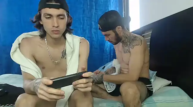 Snapshot of Hot_Sharks_ chatting on 03/07/25, 12:34 Hot Sharks online show from 03/07/25, 12:34