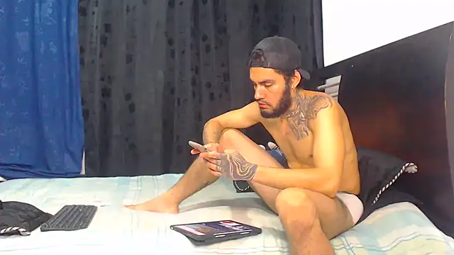 Hot Sharks  online show from 05/23/26, 06:56
