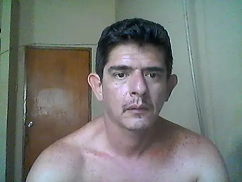 Snapshot of Marobronco chatting on 12/01/25, 03:57 Marobronco online show from 12/01/25, 03:57