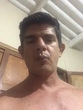 Snapshot of Marobronco chatting on 07/15/26, 01:12 Marobronco online show from 07/15/26, 01:12