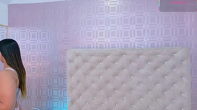 Sara Desire online show from 11/23/25, 12:15