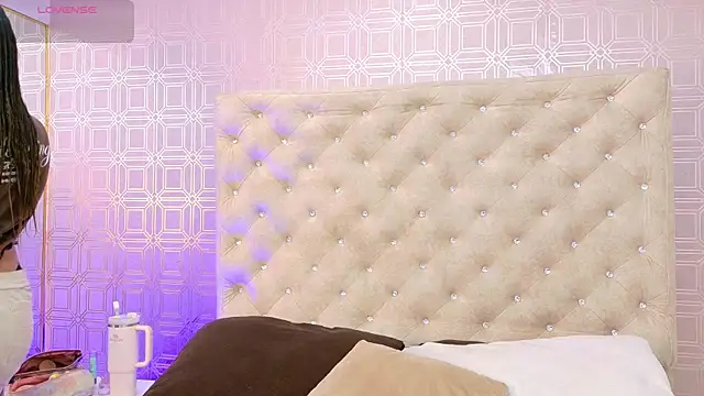 Sara Desire online show from 09/28/25, 12:23