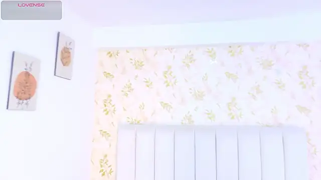 Snapshot of Sara_Desire chatting on 01/08/26, 12:22 Sara Desire online show from 01/08/26, 12:22