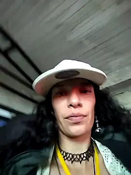 Snapshot of rebekka_simpson chatting on 03/02/25, 10:02 rebekka simpson online show from 03/02/25, 10:02