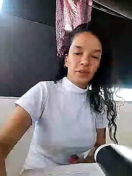 Snapshot of rebekka_simpson chatting on 01/22/25, 08:38 rebekka simpson online show from 01/22/25, 08:38