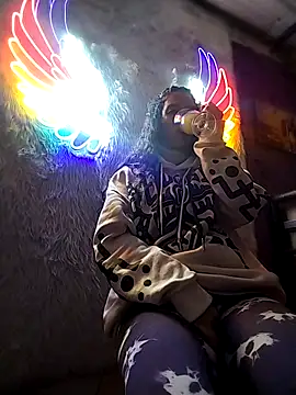 Snapshot of rebekka_simpson chatting on 02/13/25, 11:15 rebekka simpson online show from 02/13/25, 11:15