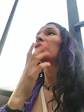 Snapshot of rebekka_simpson chatting on 06/14/26, 10:44 rebekka simpson online show from 06/14/26, 10:44