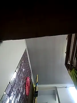 Snapshot of rebekka_simpson chatting on 10/29/25, 11:20 rebekka simpson online show from 10/29/25, 11:20