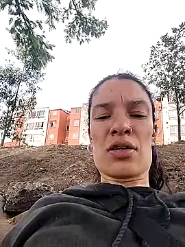 Snapshot of rebekka_simpson chatting on 10/06/25, 03:02 rebekka simpson online show from 10/06/25, 03:02