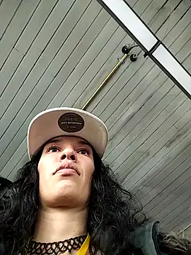 Snapshot of rebekka_simpson chatting on 03/02/25, 06:35 rebekka simpson online show from 03/02/25, 06:35