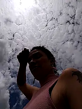 rebekka simpson online show from 11/17/25, 05:17