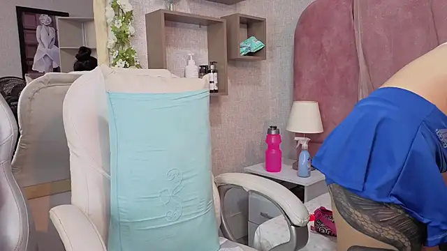 Online sex online show from 09/17/25, 08:00