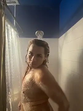 allissonw13 online show from 11/20/25, 07:53