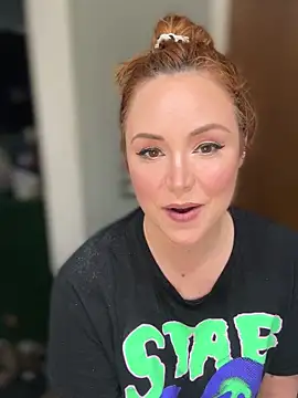 Snapshot of Blaze_Baby chatting on 04/07/26, 02:30 Blaze Baby online show from 04/07/26, 02:30