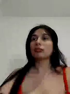 Snapshot of Bigyummmzul chatting on 12/30/24, 12:54 Bigyummmzul online show from 12/30/24, 12:54