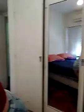 Snapshot of Bigyummmzul chatting on 12/20/24, 08:23 Bigyummmzul online show from 12/20/24, 08:23