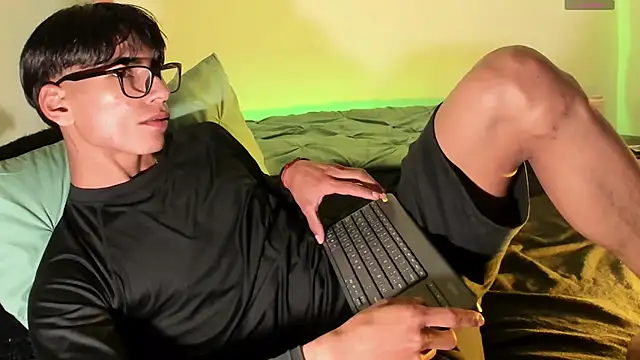 Teo skinny online show from 03/22/25, 01:00