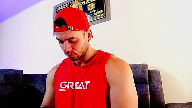 Snapshot of JeremyLowe chatting on 11/04/25, 06:22 JeremyLowe online show from 11/04/25, 06:22