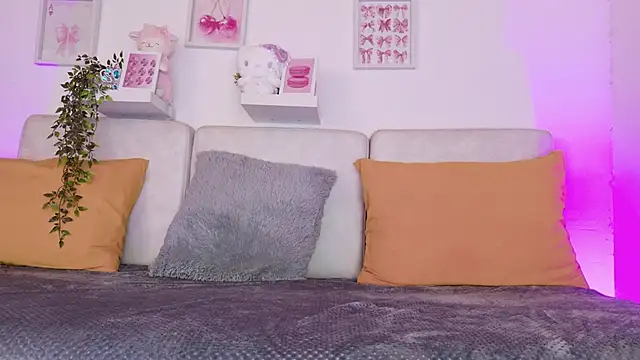 Malka Burning online show from 04/16/26, 08:53