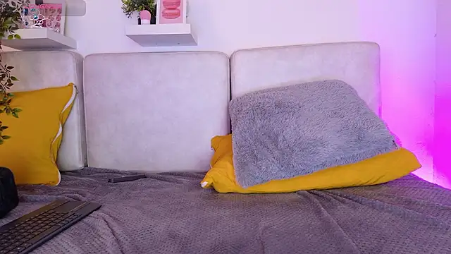 Malka Burning online show from 03/11/26, 07:08