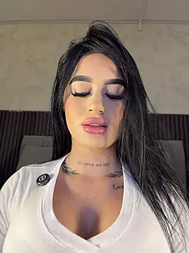 Snapshot of SOPHICARTERS chatting on 03/21/26, 01:26 SOPHICARTERS online show from 03/21/26, 01:26