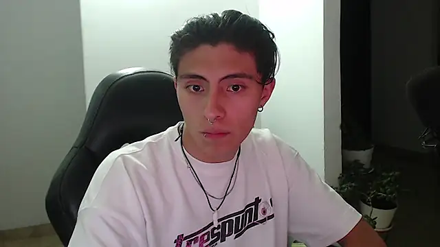 Snapshot of jay_dimarco2 chatting on 09/22/25, 02:06 jay dimarco2 online show from 09/22/25, 02:06