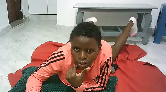 Snapshot of hottgirlval chatting on 03/12/25, 07:58 hottgirlval online show from 03/12/25, 07:58