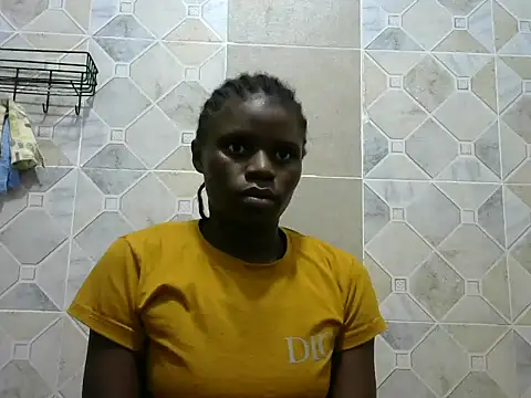 Snapshot of hottgirlval chatting on 05/07/26, 11:35 hottgirlval online show from 05/07/26, 11:35