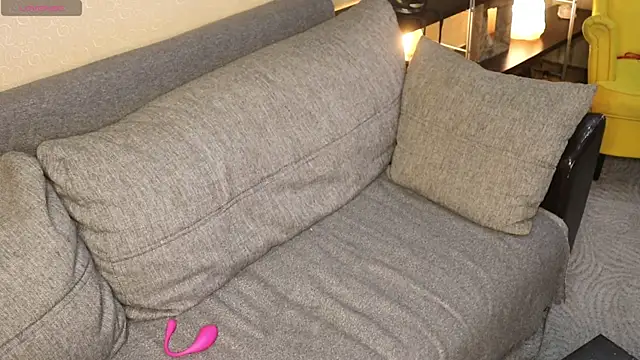 Kete Moon online show from 11/25/25, 03:18