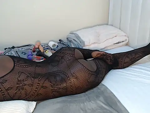 sweet essin online show from 11/09/25, 06:01