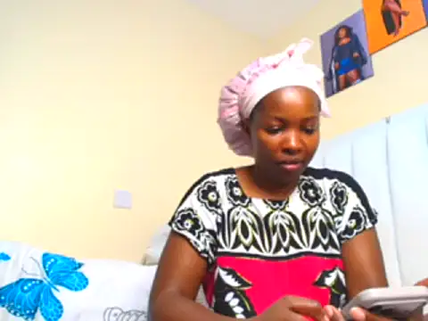 Snapshot of sweet_essin chatting on 06/21/26, 08:25 sweet essin online show from 06/21/26, 08:25