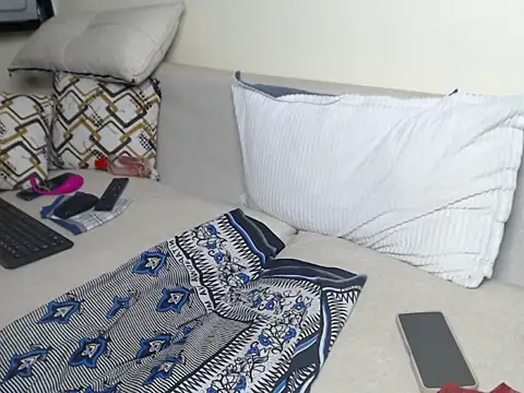 sweet essin online show from 02/13/26, 06:08