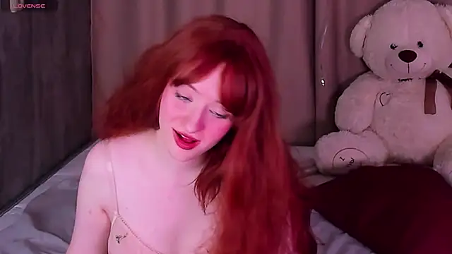 Snapshot of BridgetDay chatting on 03/09/25, 10:41 BridgetDay online show from 03/09/25, 10:41