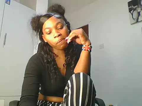 Snapshot of _Becky002 chatting on 07/06/26, 05:37 Becky002 online show from 07/06/26, 05:37