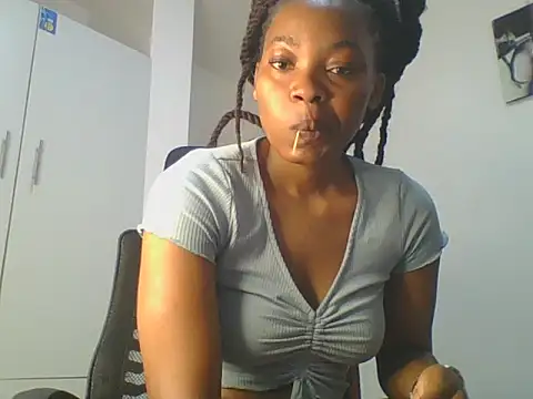Snapshot of _Becky002 chatting on 05/15/26, 09:40 Becky002 online show from 05/15/26, 09:40