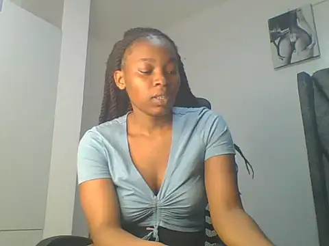 Snapshot of _Becky002 chatting on 05/12/26, 02:12 Becky002 online show from 05/12/26, 02:12